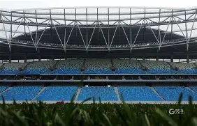 六冠王对决,三连霸,谁的王冠更,华体会体育app下载,华体会体育官网,华体会体育官方网站,华体会体育平台