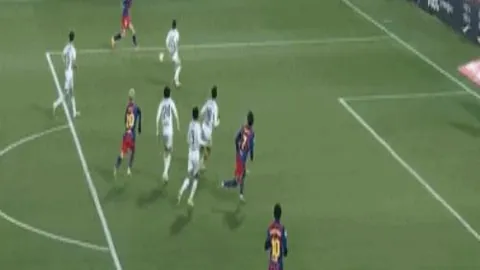 “湖人惊险9中14，能否绝地反击，告别连败噩梦？”