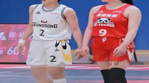 热刺雄心勃勃！波切蒂诺透露列维全力支持，剑指英超与欧冠双冠王荣耀